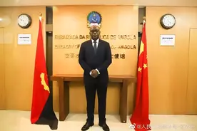 保姆多次猥亵男婴，判了！【看世界·新闻早知道】图片