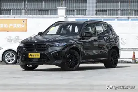 新车 | 售144.89万，实拍2023款宝马X5 M，取消激光大灯/换双联屏图片