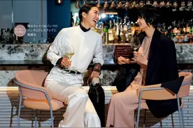 会穿的讲究女人，赢在哪？详细“百变穿搭”指南，堪称时尚教科书图片