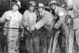 北钢“三八炉”：“革命加拼命”的女子炼钢工图片