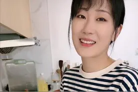 29岁美女财经博主：在厨房做饭、讲故事，圈粉2000万，凭啥走红？图片