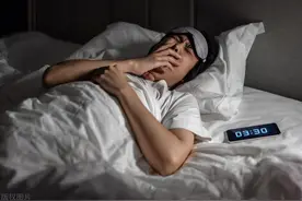 男人硬不起来不全是肾虚，也有可能是脾、肝在作祟图片