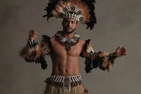 环球先生比赛「把家乡特色穿上身」，各国帅哥台上争奇斗艳超养眼图片