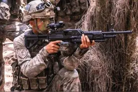 新兵刚下连队就拿新步枪！191大量普及装备，老95将被全面取代？图片