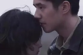 刘昊然周冬雨被曝已领证结婚，两人社交平台已沦陷，网友留言祝福图片