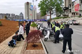 露头就打，让“鬼火”熄火！广西融水警方频出重拳查扣28辆车~图片
