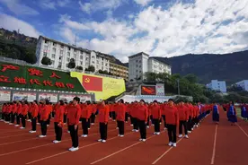 张桂梅：我生来就是高山而非溪流，我生来就是人杰而非草芥图片