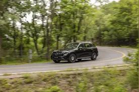 给豪华品牌“打个样”，试驾奔驰GLC300L图片