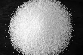 尿素+复硝酚钠：肥料与农药的“黄金组合”图片