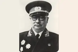 为了可爱的中国：未配三尺剑 尤胜百万兵图片