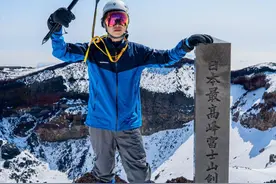 一部手机“激怒”日本！中国留学生爬富士山被困，获救后再遇危险图片