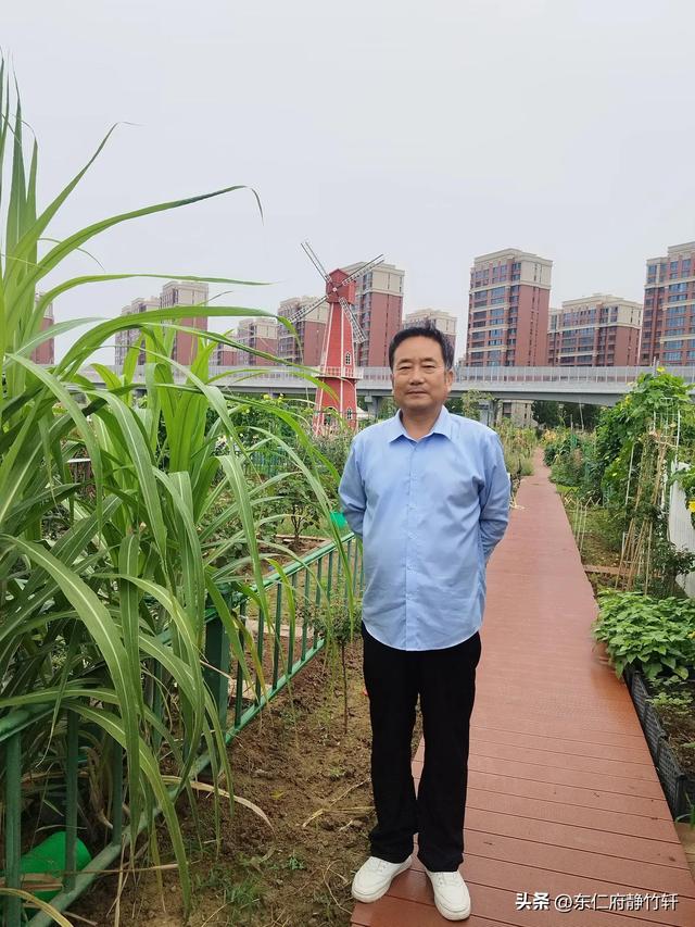 联题陕西省西安市西咸新区创新港绿浪公社风光 文/李景宁
