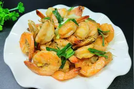 冻过的大虾一定要试试这样做，吃起来不腥还不糟，和活虾一样鲜美图片