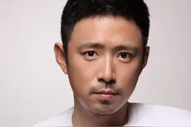 “尔豪”高鑫：娶了母亲的学生，陪妻子治疗4年，用柔情换来爱情图片