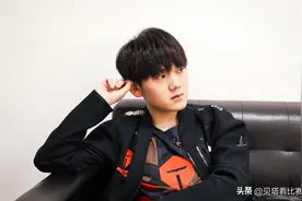 JKL爆料TES转会内幕：尽力留Knight了，但留不住！只能去找Rookie图片