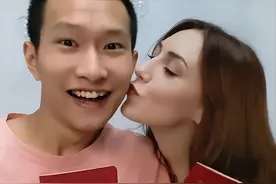 俄罗斯美女安娜：嫁山东小伙婚姻幸福，天天催老公生混血宝宝！图片