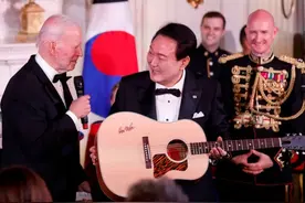 好好的总统不当，尹锡悦跑去当戏子，不仅赔了夫人，还折了兵图片