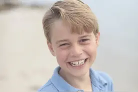 乔治小王子9岁生日照公开！长得越发像爸爸威廉，肩上担子也重了图片