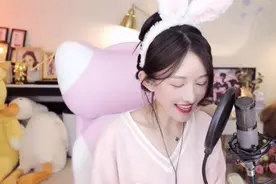 “林七七已经38岁？”听完她甜甜地回答，网友：情商拉满图片