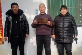 李店镇扎实开展“光荣之家”牌匾发放工作图片