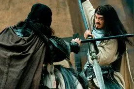 西凉马超大战燕人张飞，表面看起来是平手，仔细研究实则高下已分图片