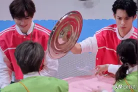 《你好星期六》孟子义懵圈玩转好六街，王鹤棣豪横狂饮一排苦瓜汁图片