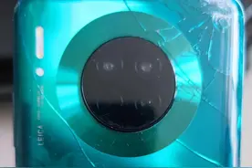 华为会员日售后换Mate30后盖图片