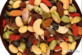 大多数新鲜的果仁不能吃？月球表面为什么坑坑洼洼的？图片