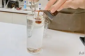 瀑布冰美式刷屏！咖啡越“离谱”越走红，这是好事吗？图片