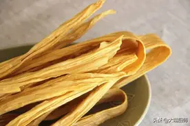 泡腐竹，别直接加水泡，大厨教你一妙招，1分钟泡发，又快又好吃图片