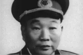 详述1955年9月江苏军区各军分区司令员与政委的授衔图片