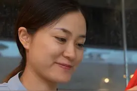 劳务派遣员工吃了公司泡面，被经理谈话：你要么道歉，要么辞职图片