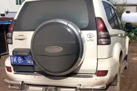 从“煤矿山”拉回一辆2004年报废版丰田霸道，重造翻新，极限复活图片