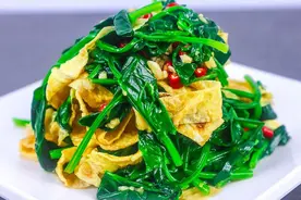 提醒中老年人：若不差钱，多吃这4种家常菜，增强体质好过冬图片