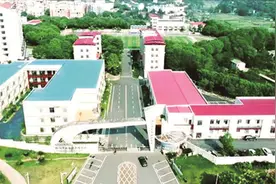我市又一所“民转公”学校揭牌图片