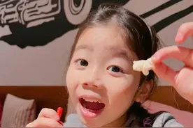 《伪装者》“南田科长”，跟中国丈夫离婚定居日本，女儿都大了图片