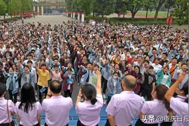今天，重庆18.4万人参加高考图片