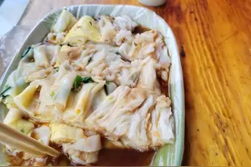 广西10岁男孩放假回奶奶家，晒出一日三餐，亲妈：真是有苦说不出图片