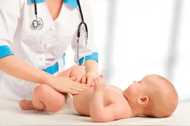 家长要注意，这些日常用品可能影响宝宝髋关节发育图片