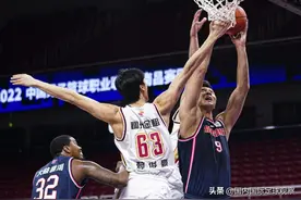 CBA季后赛！广东东莞大益队99比98险胜浙江稠州金租！易建联16分图片
