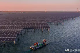 规模超55GW！着火、腐蚀、被摧毁...光伏蓝海不是那么好做的！图片