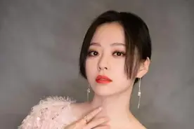 张靓颖：与冯珂相爱15年被骗走6亿身家，离婚4年后让前夫高攀不起图片