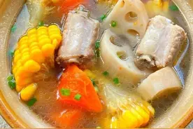 入秋后多喝汤，暖心暖胃又润燥，推荐八款营养鸡汤，家人都爱喝图片