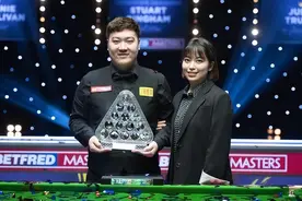 颜丙涛：父亲失业，母亲患癌，打球给女友买房，超越丁俊晖不是梦图片