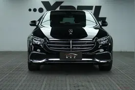 奔驰E300L完美装贴高端隐形车衣，漆面保护一步到位图片