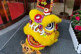 广州的年味 之——醒狮图片