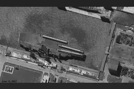 美国卫星拍福建舰！江南造船厂一清二楚，中国有这么强的卫星吗？图片