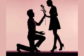 情感故事：那年出差，我和36岁女同事的一段意外情缘图片