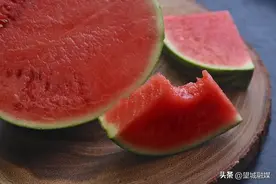 【望城科普】切开的西瓜，到底能放多久，1 天、2 天？图片