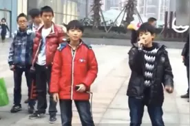 从歌手到主持人，王源在娱乐圈大红大紫的背后吃了多少苦头？图片